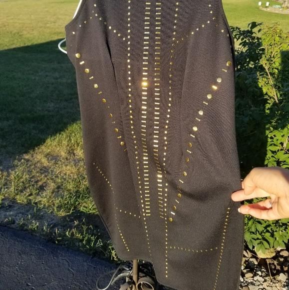 Dress - Picture 2 of 3